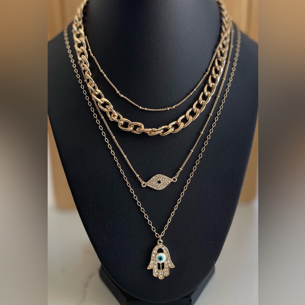 Elegant Gold Layered Necklace Set